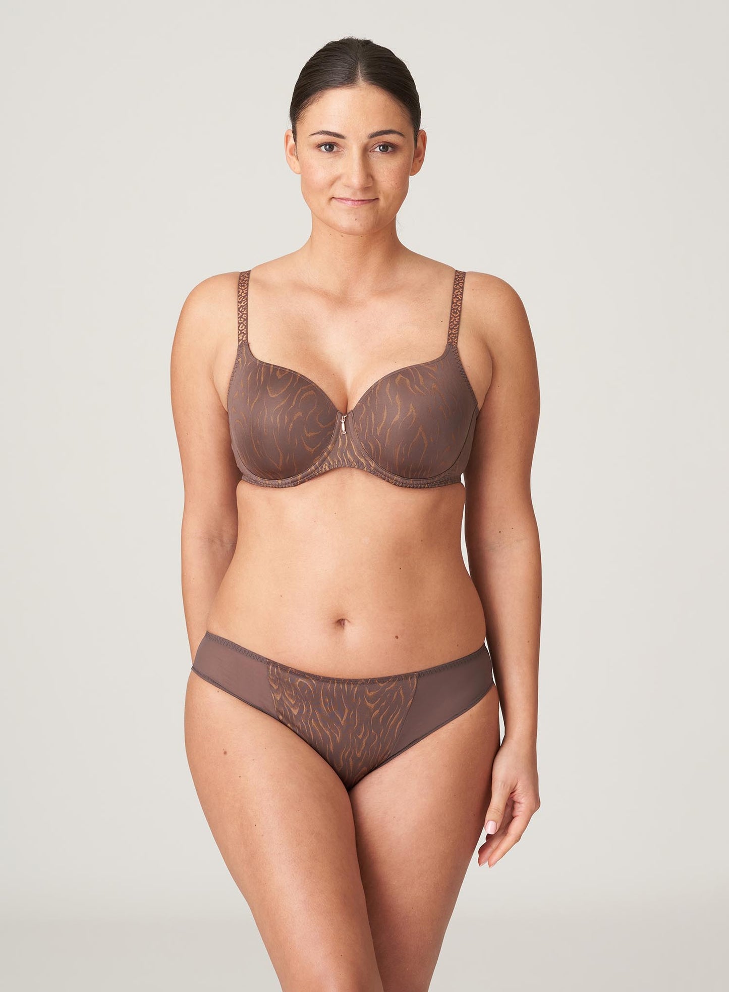 PrimaDonna Twist: Penn Station Rio Brief Praline