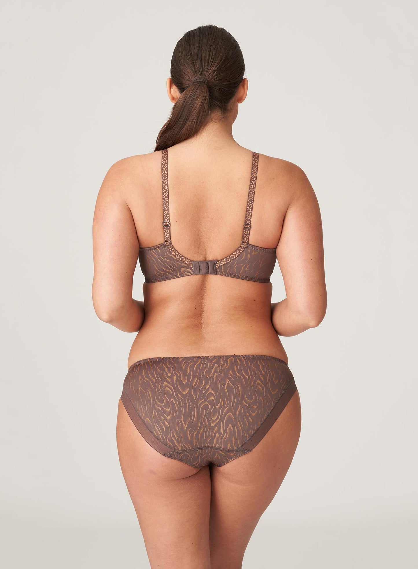 PrimaDonna Twist: Penn Station Rio Brief Praline