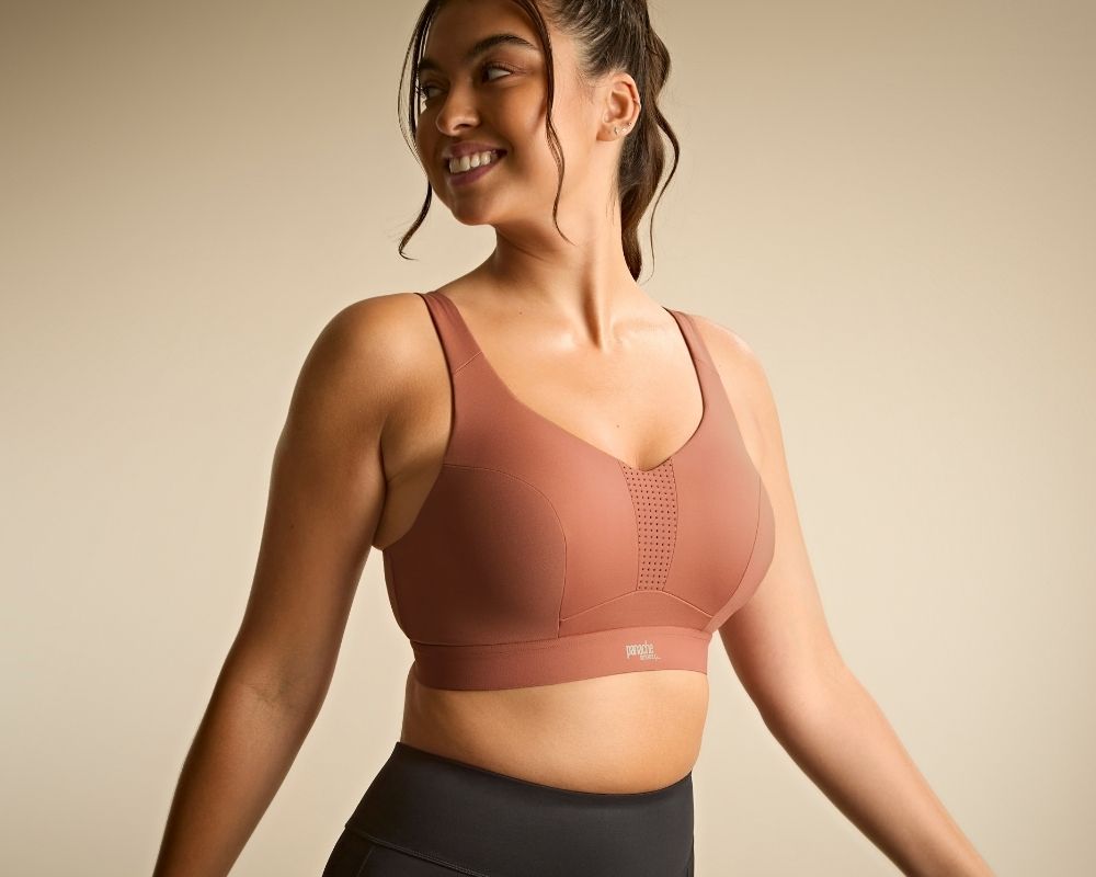 Sports Bra vs. Regular Bras: Differences and Benefits