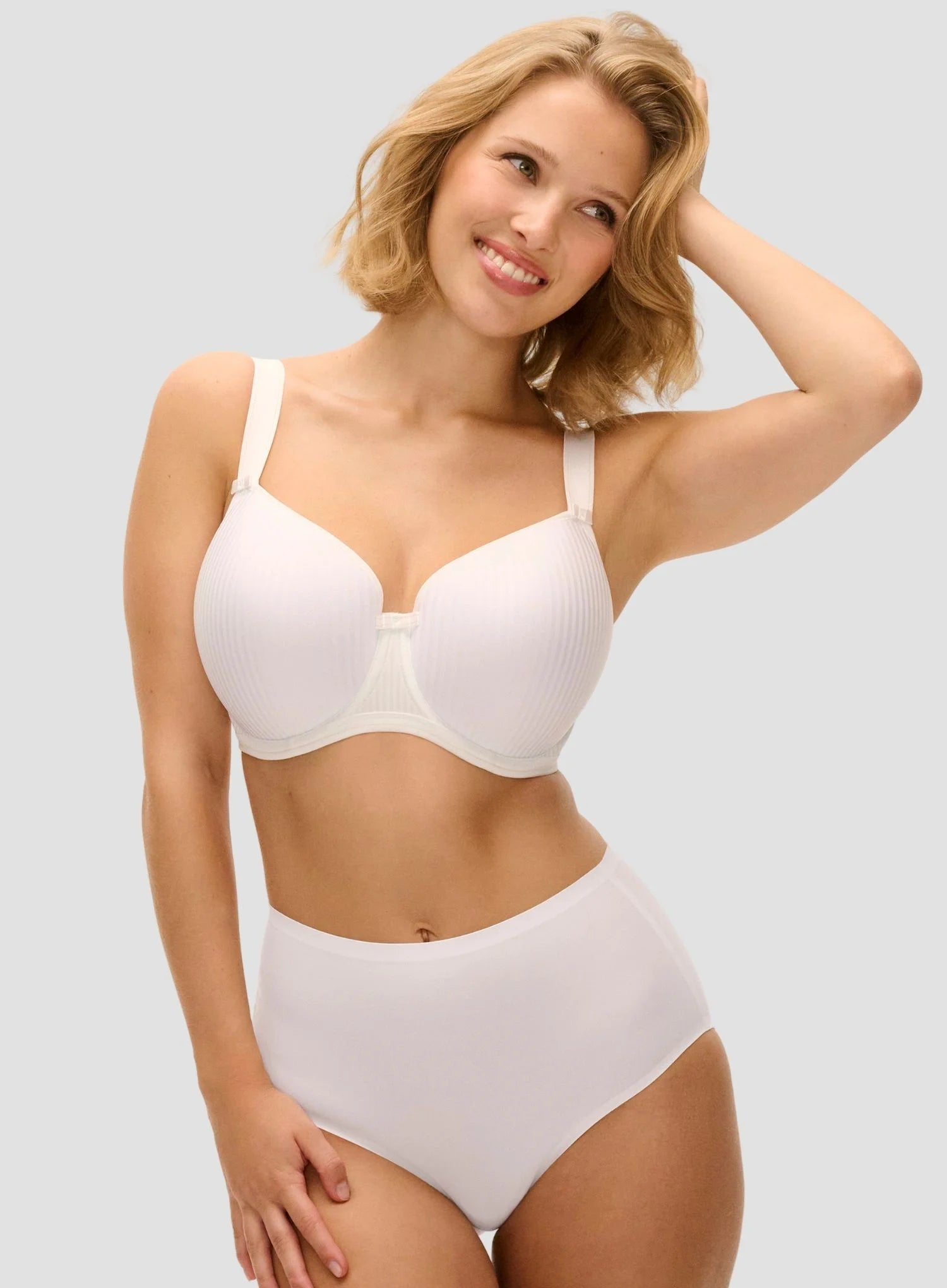 Freya: Idol Underwire Moulded Balcony Bra White