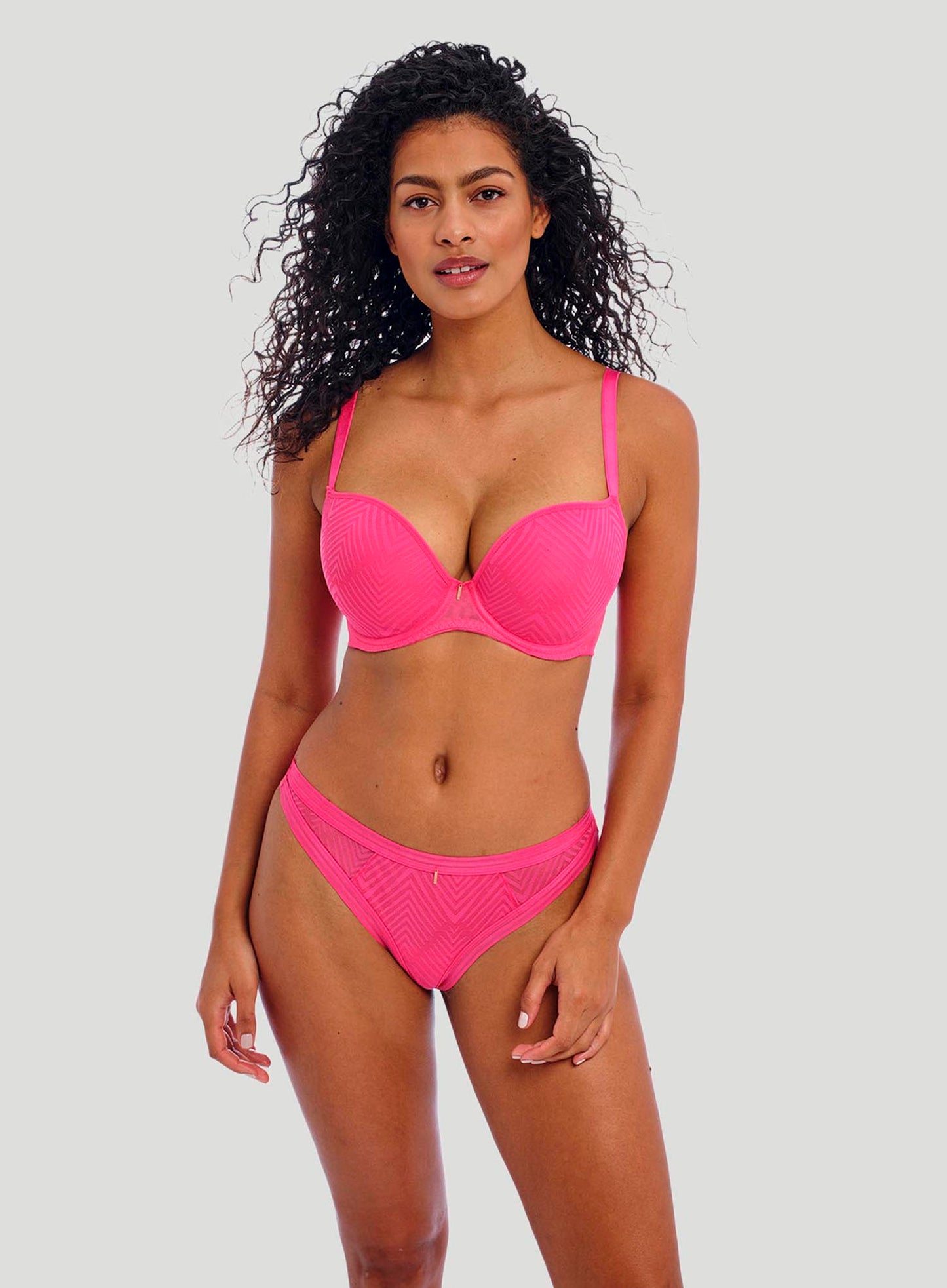 Freya: Tailored Smooth Moulded Plunge Underwired Bra Love Potion