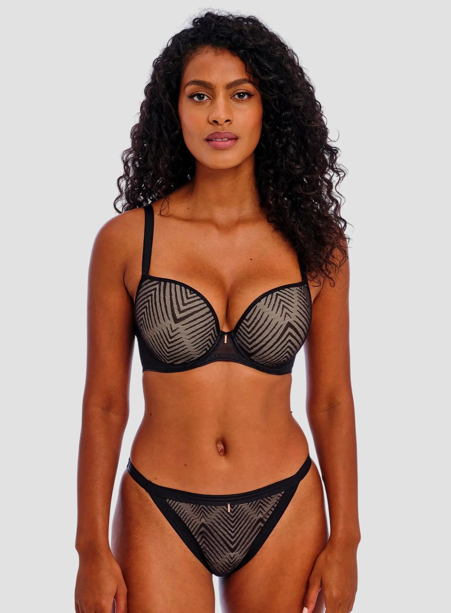 Freya: Tailored Brief Black