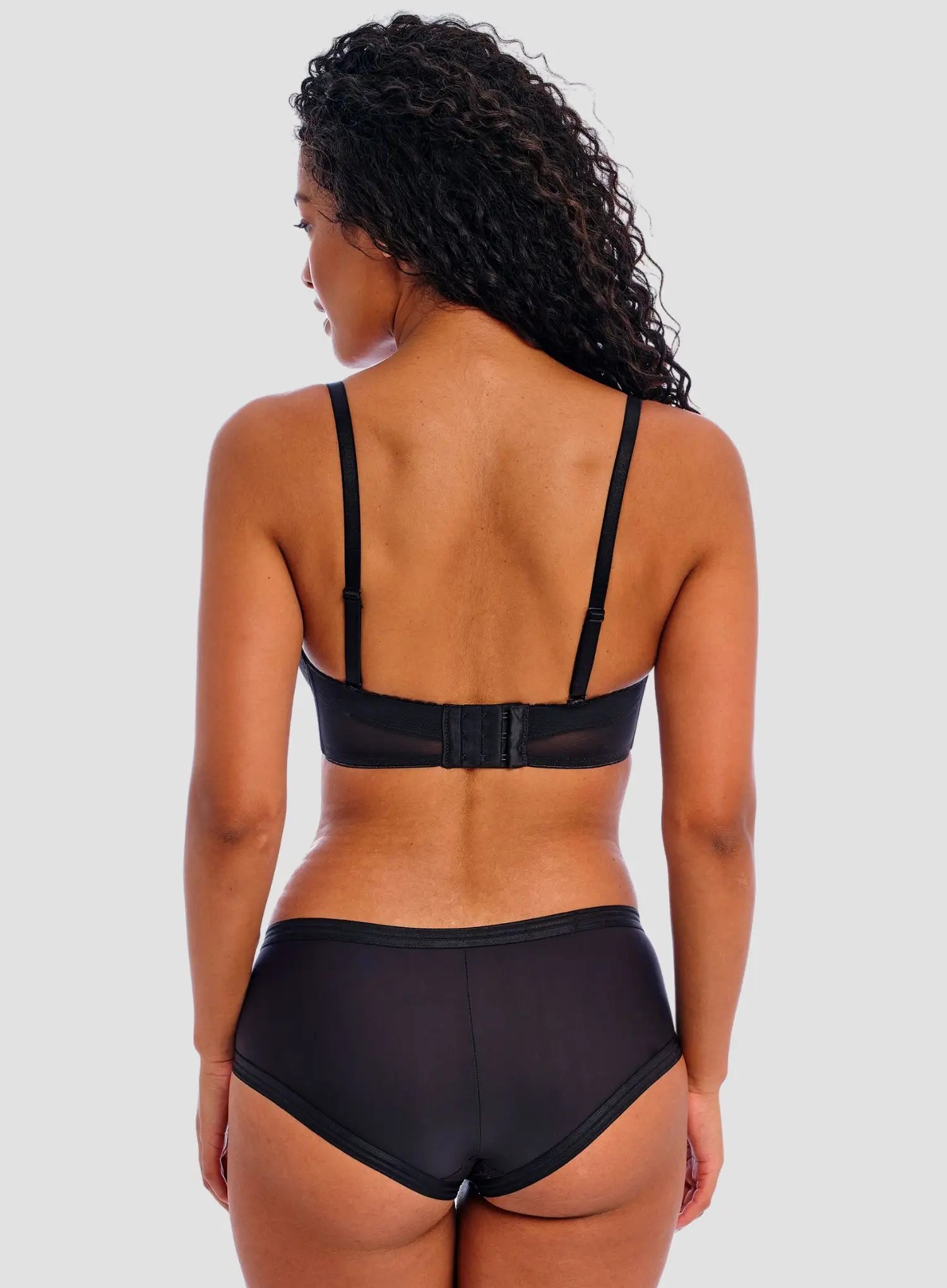 Freya: Tailored Short Black