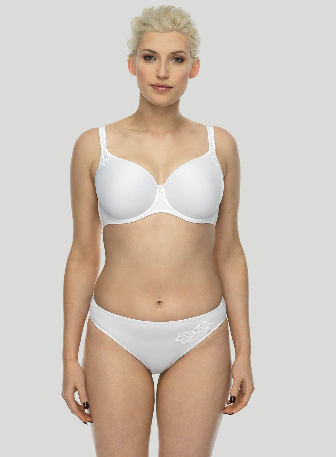 Corin Virginia Spacer Bra in Black