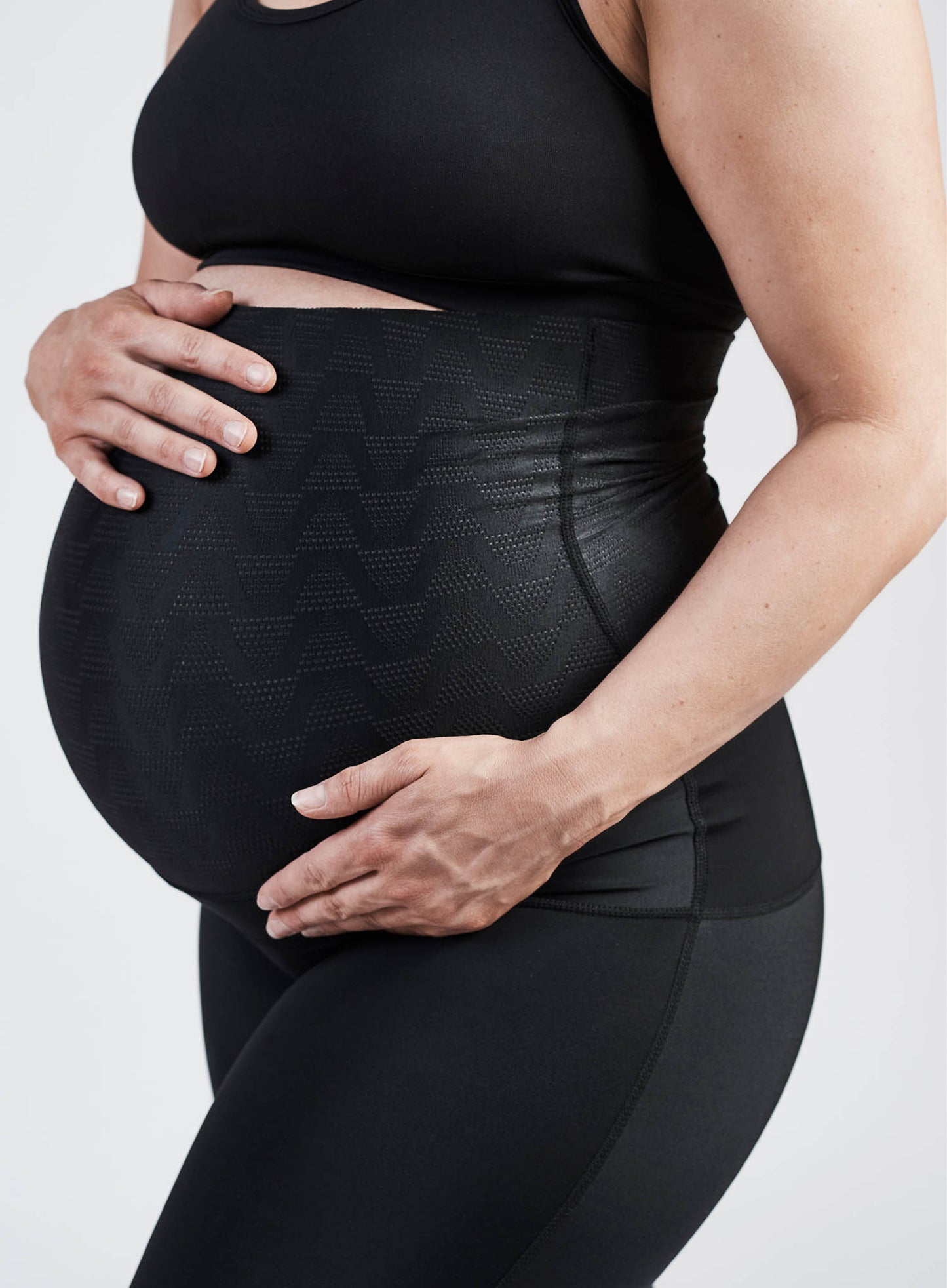 SRC: Compression Pregnancy Leggings Over The Bump Black