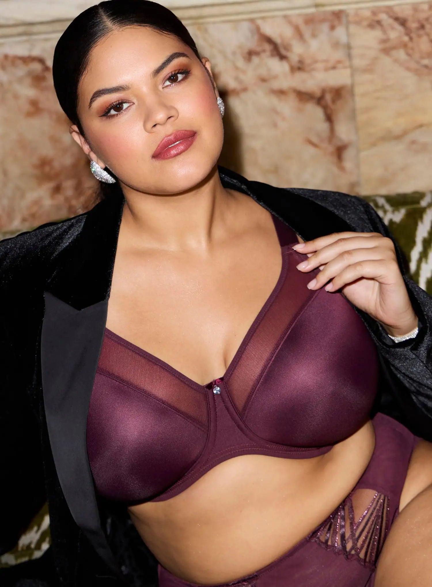 Elomi: Elomi Smooth Moulded Non Padded Bra Fig