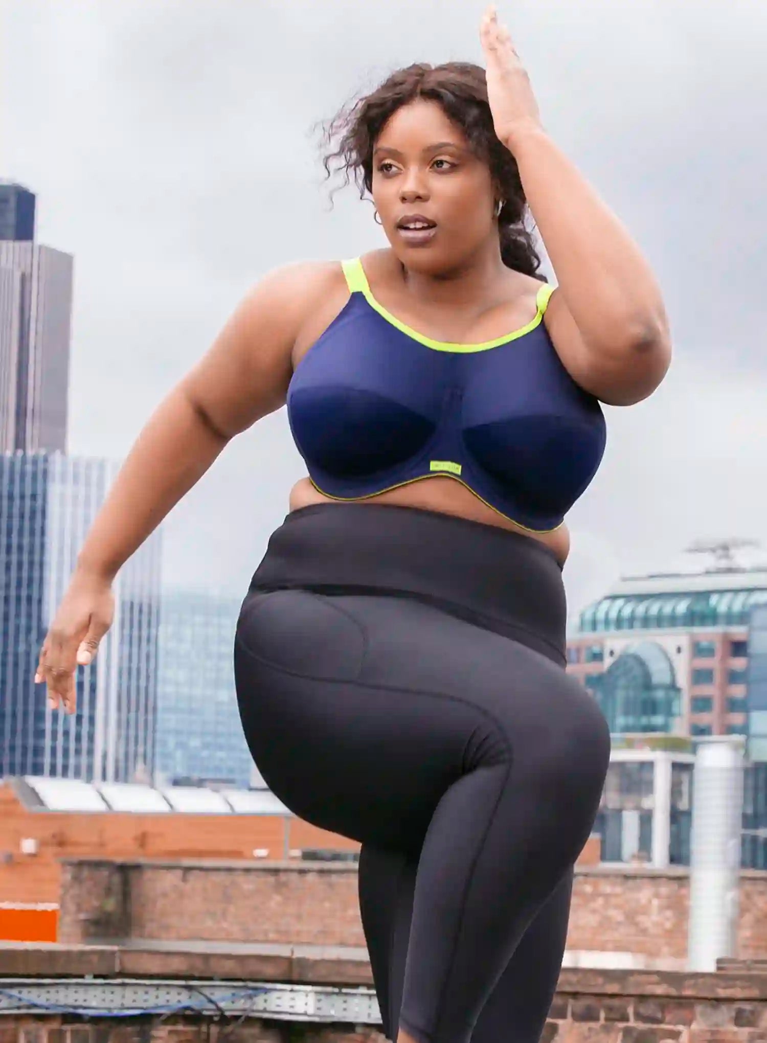 Elomi: Energise Sports Bra With J Hook Navy
