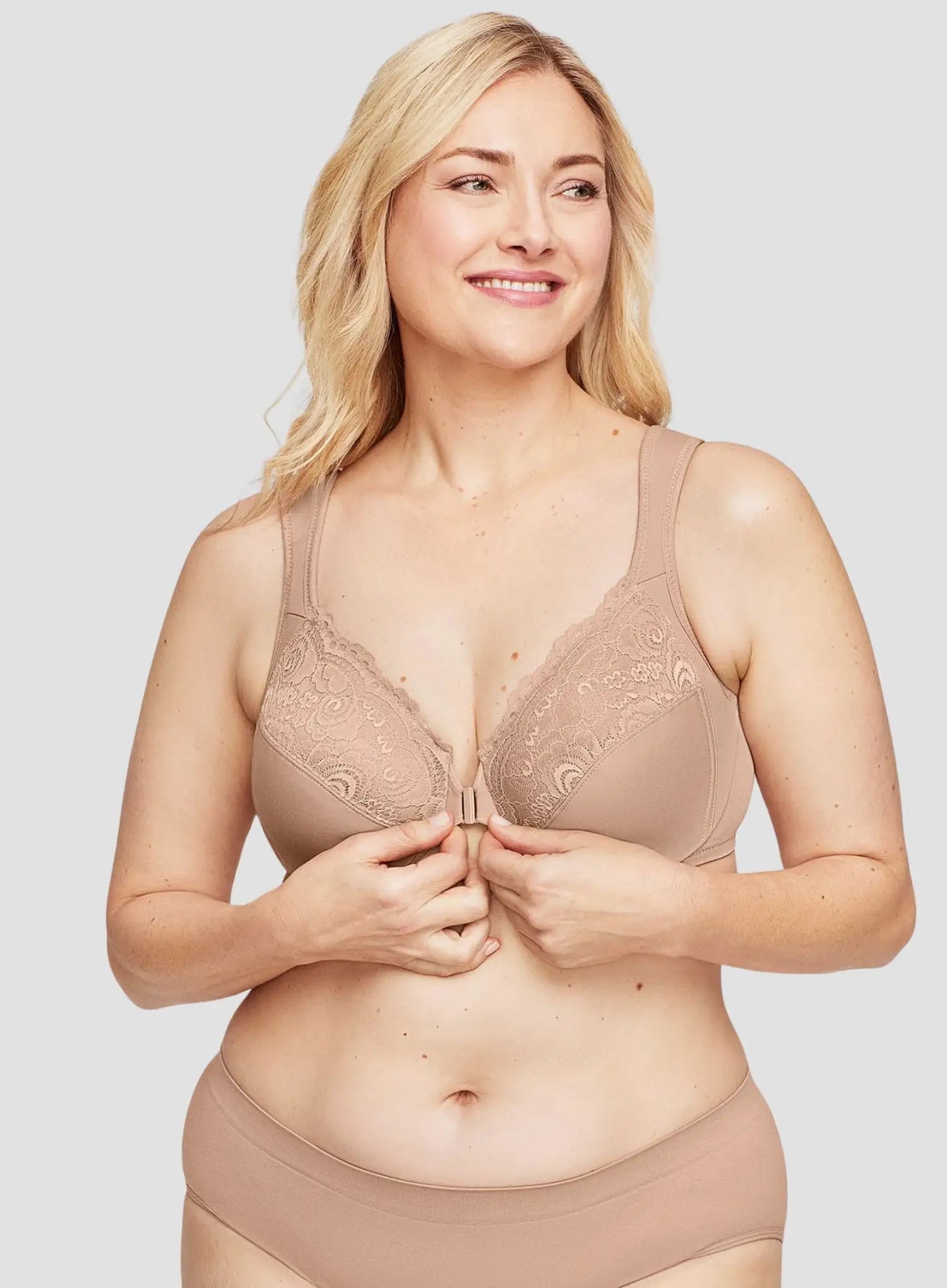 Glamorise: Elegance Front Close Wonderwire Bra Cafe