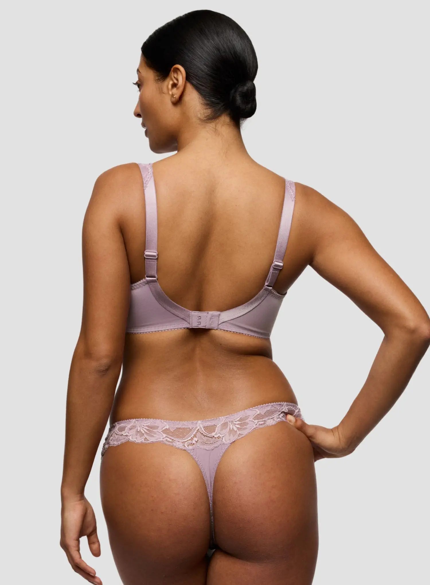 Primadonna: Madison Thong Soft Sand