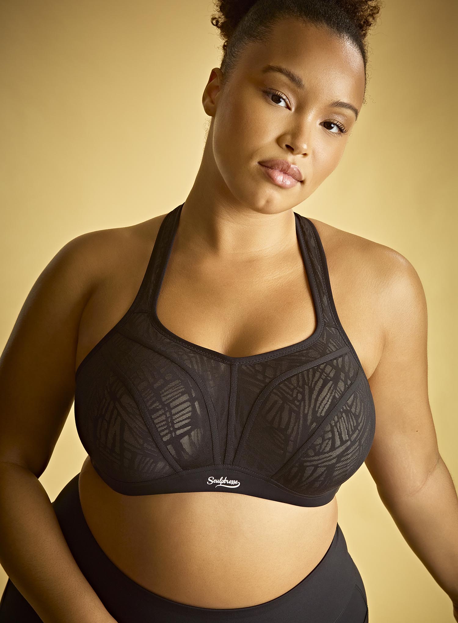 Sculptresse: Activate Non Padded Underwired Sports Bra Black Chalk