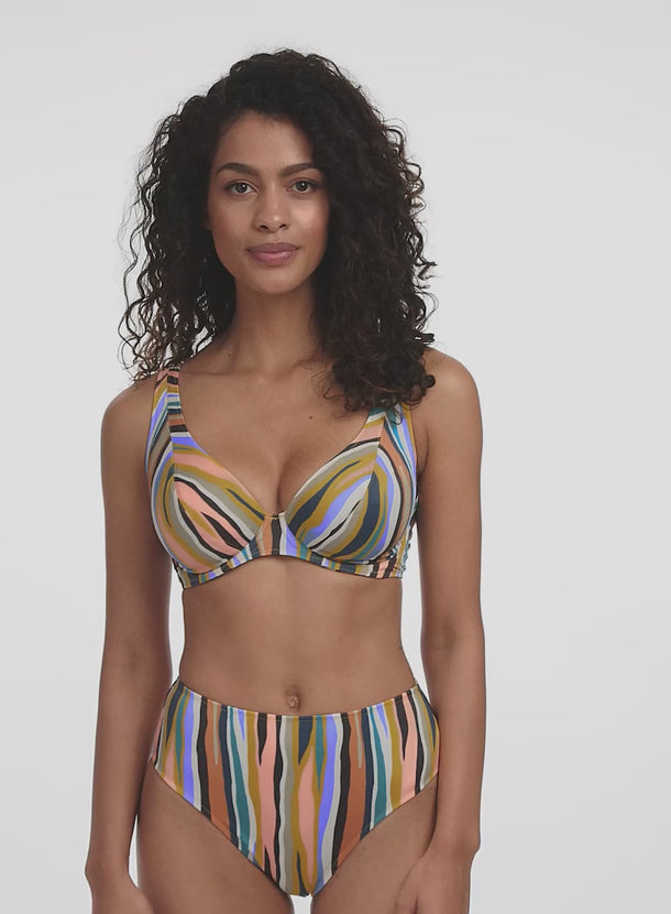 AS203213MUI_Freya%20Swimwear_Torra%20Bay%20Underwire%20High%20Apex%20Bikini%20Top_Multi_04.mp4